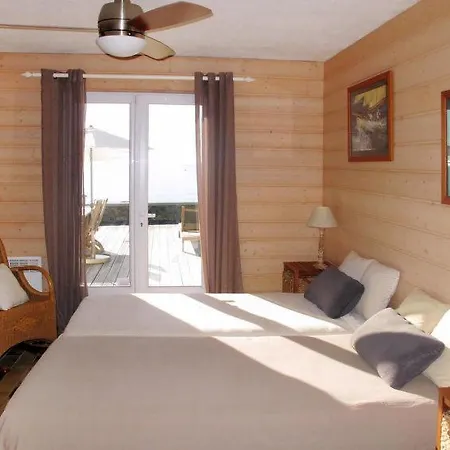 Sainte-maxime Sleeps 10 Pool Wifi *