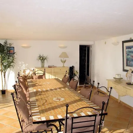Sainte-maxime Sleeps 10 Pool Wifi